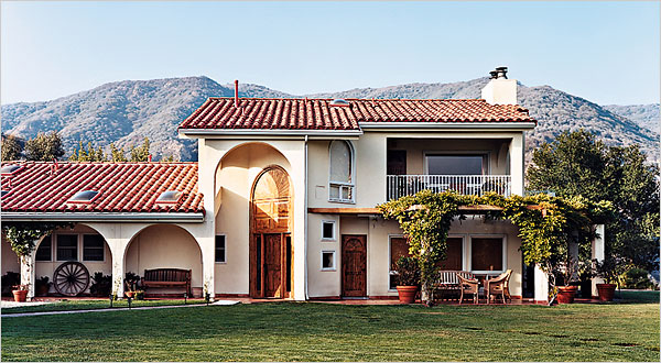 Paradise Lost: Celebrity Rehab in California